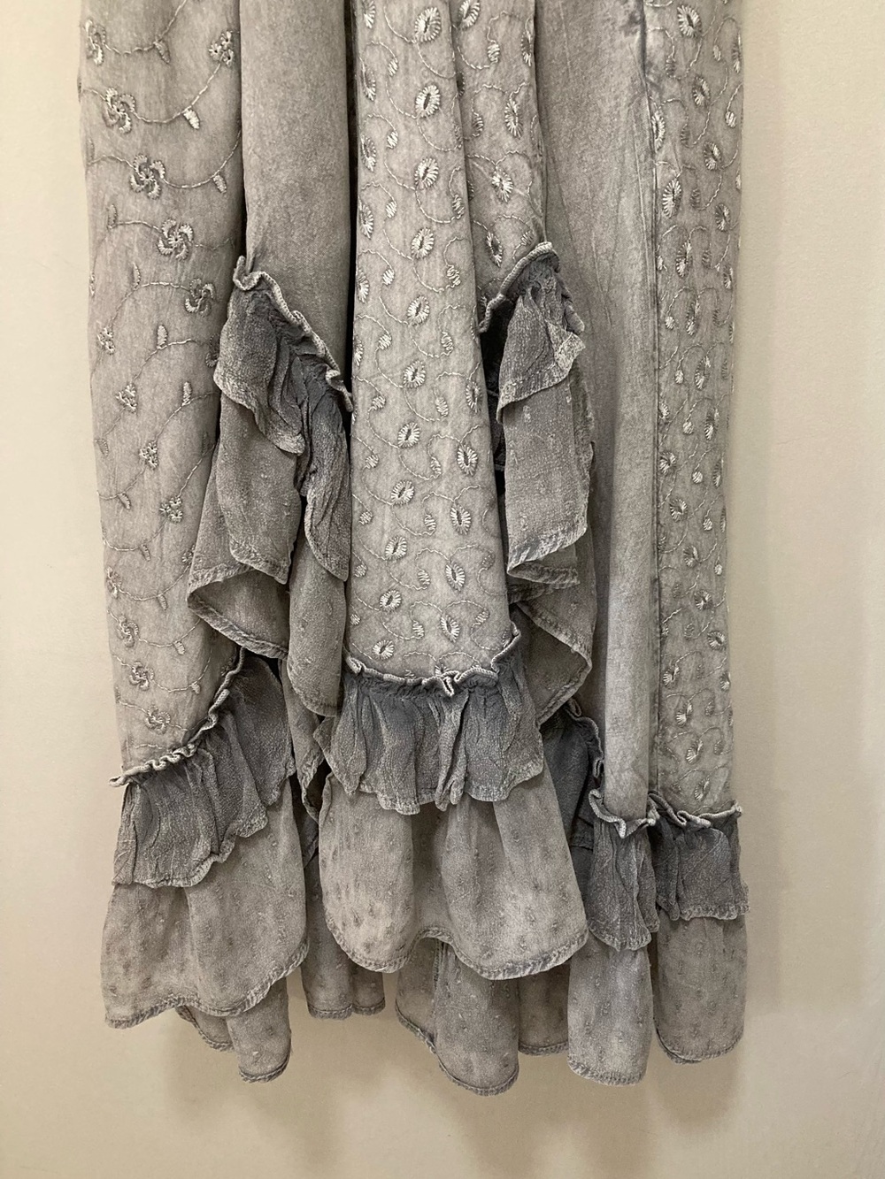 Young Threads Boho Gray Ruffled Midi Dress - Picture 9 of 12